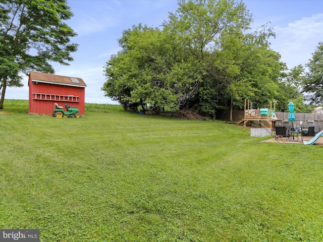 6 Thompson Ct, Boonsboro, MD 21713 - view of grassy yard featuring an outbuilding