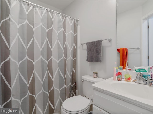 6 Thompson Ct, Boonsboro, MD 21713 - full bathroom with vanity and a shower with curtain