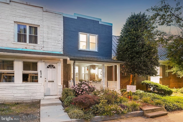 636 N Alfred St, Alexandria, VA 22314 - view of front of property featuring a porch and stone siding