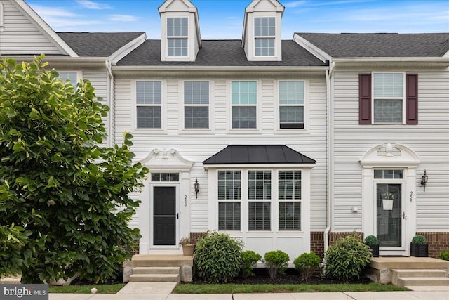 260 Grace Ln, Harleysville, PA 19438 - townhome / multi-family property featuring roof with shingles