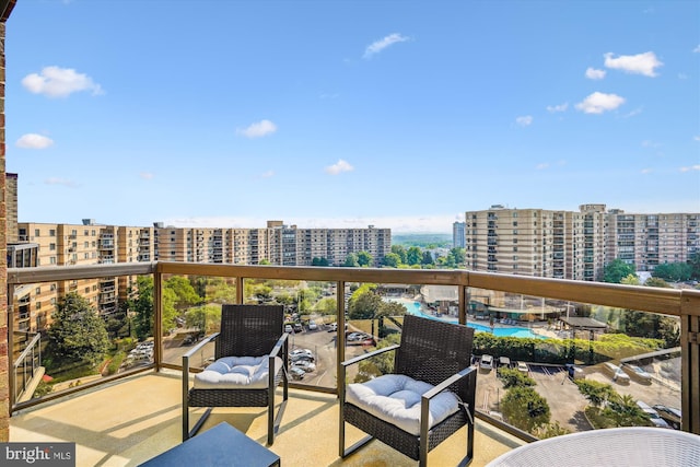 8370 Greensboro Dr Unit 1011, Mclean, VA 22102 - balcony with a view of city and view of pool area