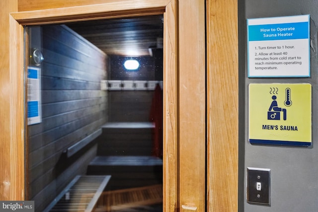 8370 Greensboro Dr Unit 1011, Mclean, VA 22102 - detailed view of a relaxing sauna