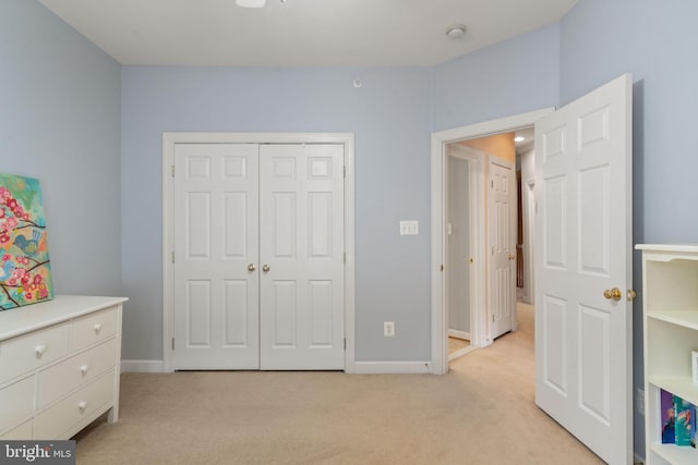 15196 Lancashire Dr, Woodbridge, VA 22191 - bedroom with light colored carpet and a closet