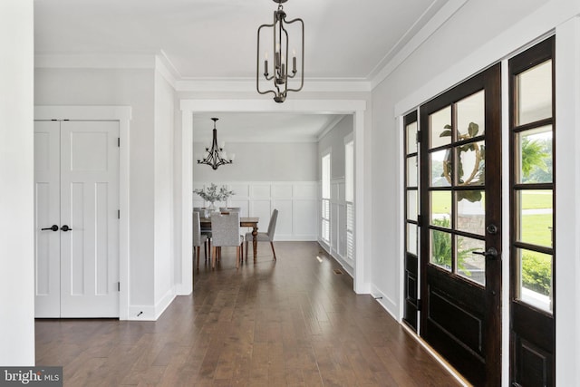 115 Saddle Ridge Ln, Fredericksburg, VA 22406 - foyer entrance featuring a chandelier, ornamental molding, and dark wood finished floors