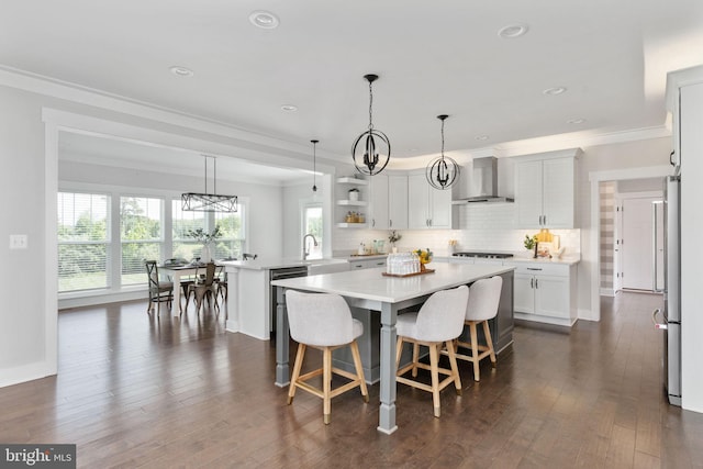 115 Saddle Ridge Ln, Fredericksburg, VA 22406 - dining room featuring a chandelier, ornamental molding, dark wood-type flooring, and recessed lighting