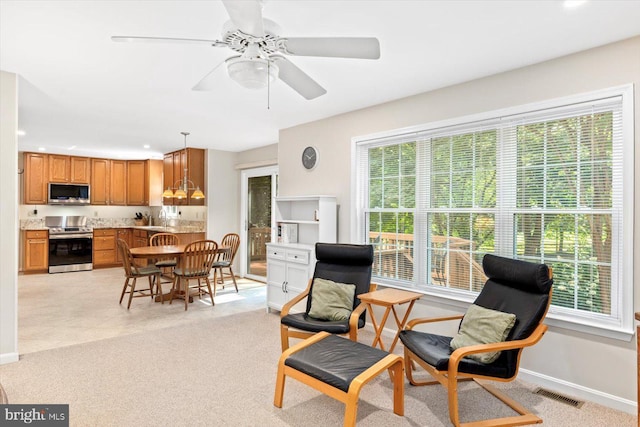 10 Frantz Ct, Fredericksburg, VA 22405 - living room with ceiling fan and recessed lighting