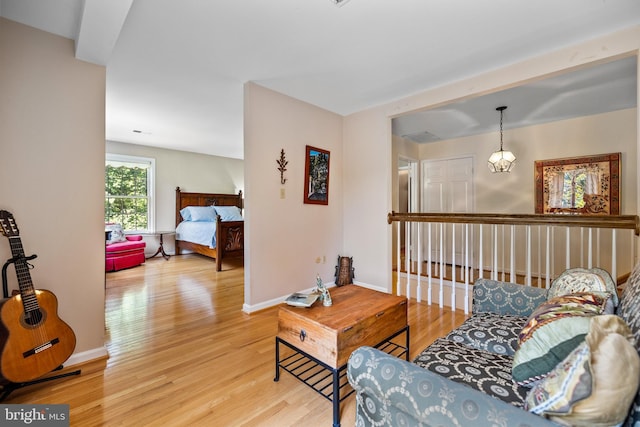 9100 Quarter Ct, Vienna, VA 22182 - living area with wood finished floors and baseboards