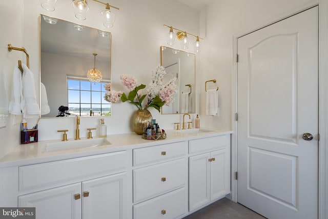 500 Overlook Park Drive 27, Oxon Hill, MD 20745 - full bathroom featuring double vanity