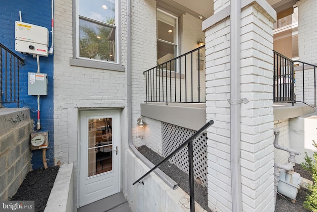643 Keefer Pl NW, Washington, DC 20010 - entrance to property featuring brick siding
