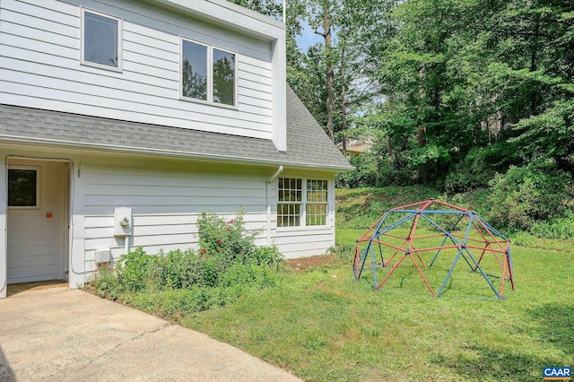 906 Old Farm Rd, Charlottesville, VA 22903 - view of grassy yard