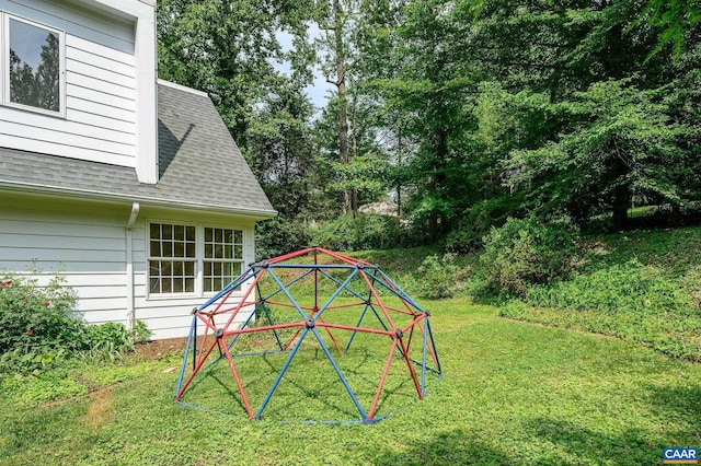 906 Old Farm Rd, Charlottesville, VA 22903 - view of green lawn