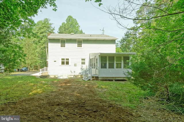 34 Barrett Ave, Hammonton, NJ 08037 - back of property featuring a sunroom and entry steps