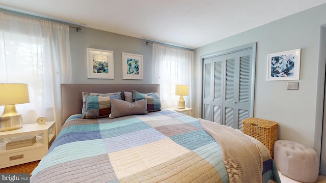 1047 Brookfield Cir, Quakertown, PA 18951 - bedroom with a closet