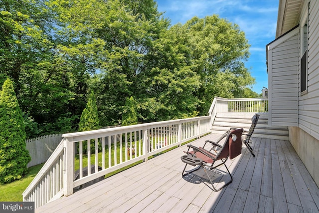 302 Cressent Ct, East Fallowfield Township, PA 19320 - view of wooden deck