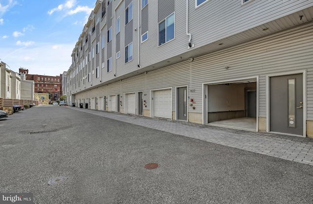 1620 N 5th Ct, Philadelphia, PA 19122 - view of asphalt road