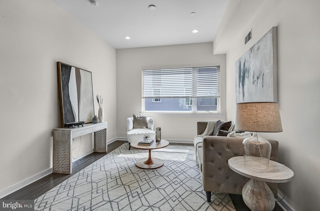 1620 N 5th Ct, Philadelphia, PA 19122 - living area featuring wood finished floors and recessed lighting