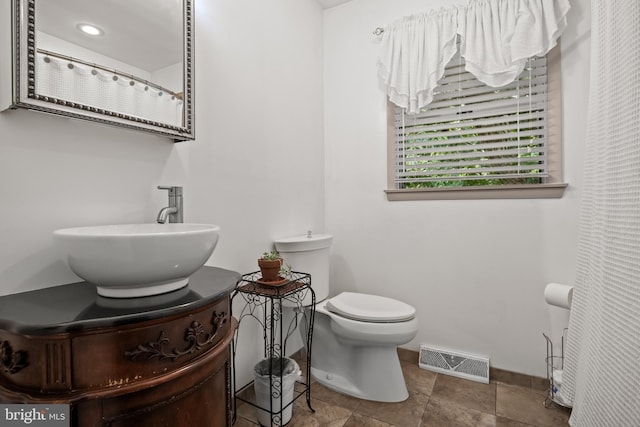 724 Franklinville Rd, Mullica Hill, NJ 08062 - full bathroom featuring toilet and vanity