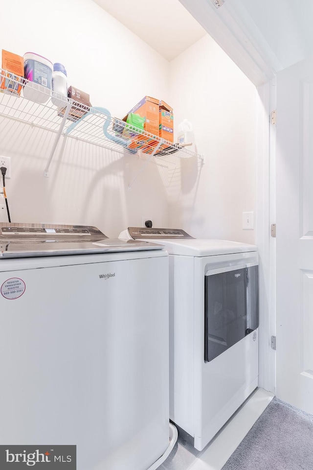 17153 Cumberland Height Dr, Dumfries, VA 22026 - laundry area with independent washer and dryer and carpet floors