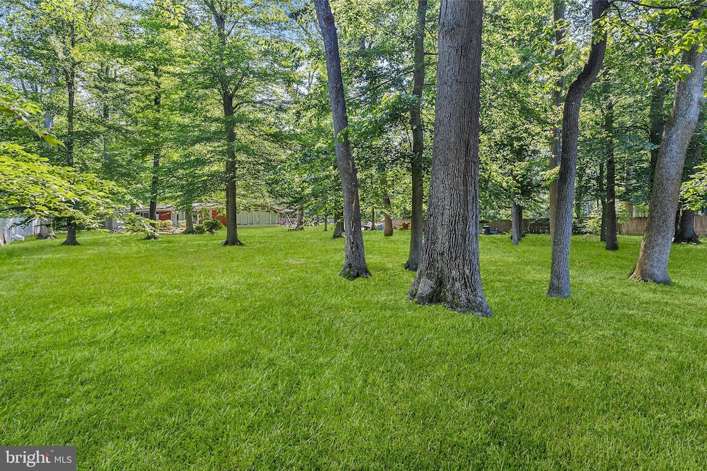 25 Oriole Way, Moorestown, NJ 08057 - view of grassy yard
