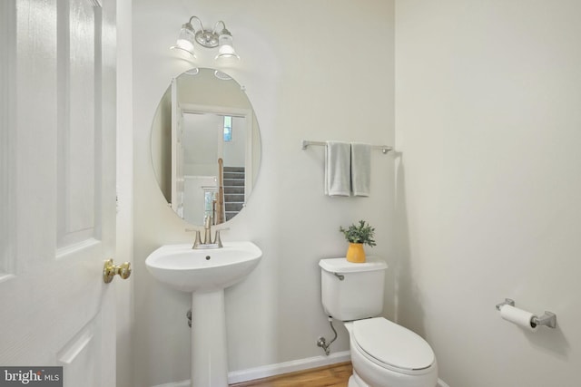 622 Main St Unit 622B, Gaithersburg, MD 20878 - bathroom featuring toilet and baseboards