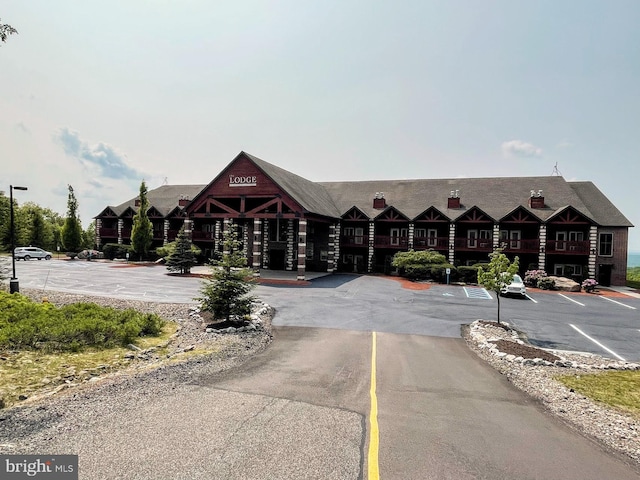 532 Buck Mountain Blvd, Hazle Township, PA 18202 - view of property featuring uncovered parking