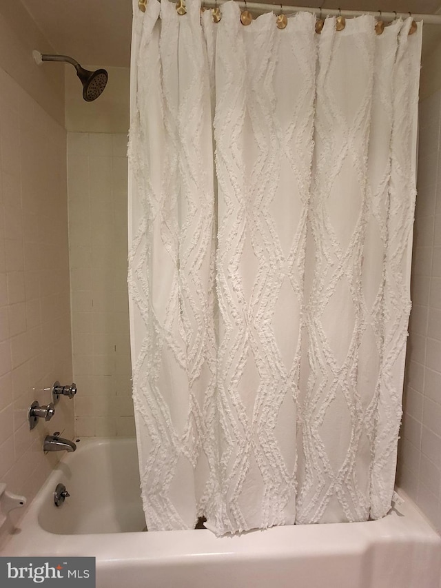 224 W Rittenhouse Sq Unit 3118, Philadelphia, PA 19103 - bathroom with shower / bathtub combination with curtain