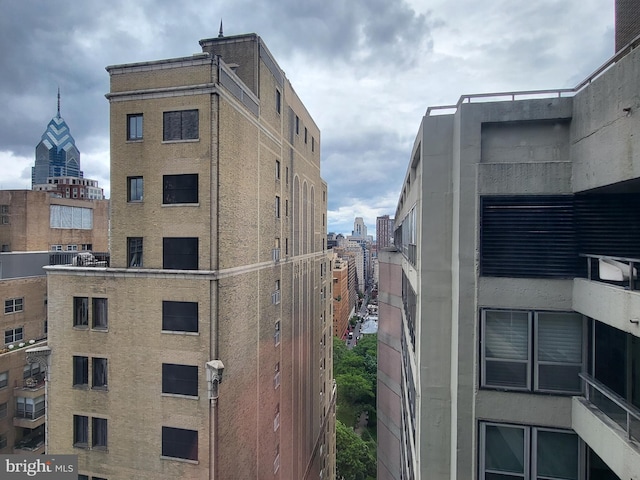 224 W Rittenhouse Sq Unit 3118, Philadelphia, PA 19103 - view of property featuring a city view