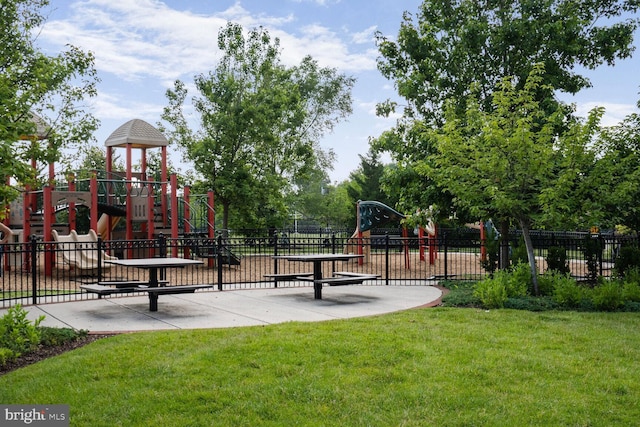 1220 Main Line Blvd Unit 102, Alexandria, VA 22301 - view of community playground