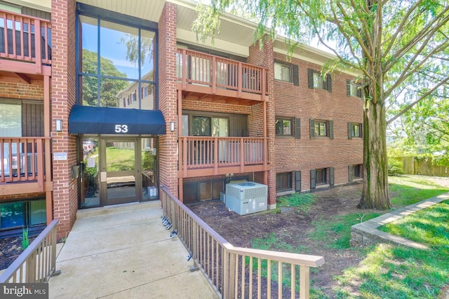 53 Skyhill Rd Unit 204, Alexandria, VA 22314 - view of property
