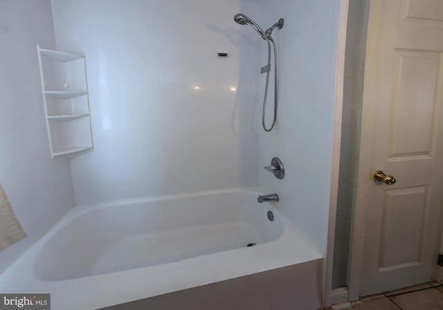 301 E Hanover St, Hanover, PA 17331 - bathroom with tile patterned flooring and tub / shower combination