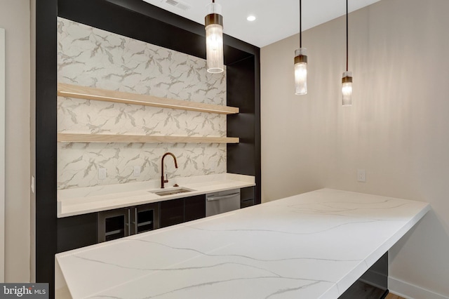 1710 Fairview Ave, Mclean, VA 22101 - bar area featuring pendant lighting and recessed lighting
