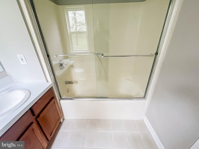 104 Falcon Ridge Way Unit Bldg10 Unit4, Hamburg, NJ 07419 - full bath with vanity, enclosed tub / shower combo, and tile patterned flooring