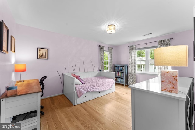 10034 Park Woods Ln, Burke, VA 22015 - bedroom featuring light wood-style flooring and a desk