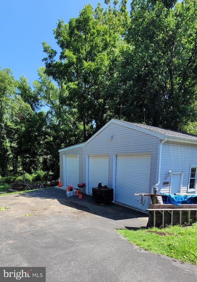 14100 Old Marlboro Pike, Upper Marlboro, MD 20772 - view of detached garage