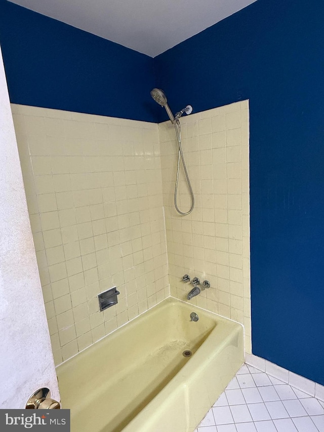 7400 Roxbury Ave, Manassas, VA 20109 - bathroom featuring tile patterned floors and bathing tub / shower combination