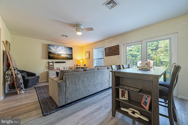 39 Allison Pl, Egg Harbor Township, NJ 08234 - living area with wood finished floors and a ceiling fan