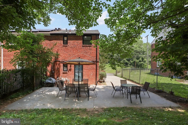 618 Cabin Branch Dr, Capitol Heights, MD 20743 - view of patio / terrace with outdoor dining space