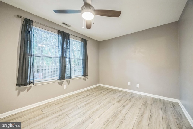 1043 Tristram Cir, Mantua, NJ 08051 - unfurnished room featuring wood finished floors and a ceiling fan