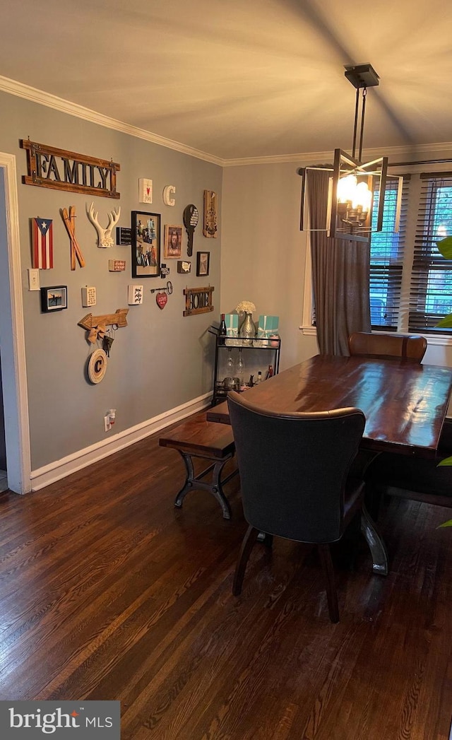 7301 Granite Rd, Elkins Park, PA 19027 - dining area featuring wood finished floors and crown molding