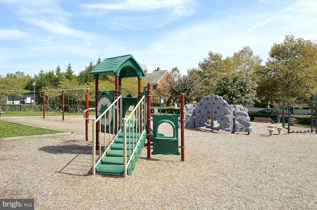 114 Lake St, Gaithersburg, MD 20878 - view of communal playground