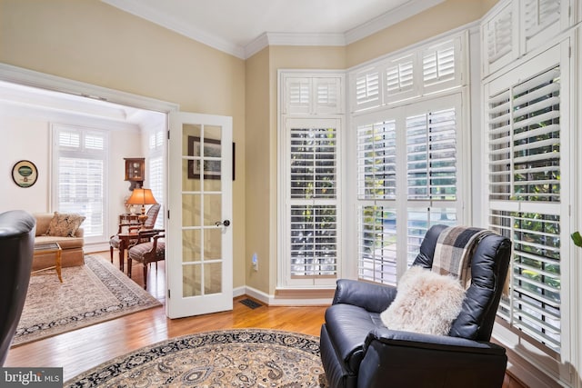 114 Lake St, Gaithersburg, MD 20878 - living area with wood finished floors and crown molding