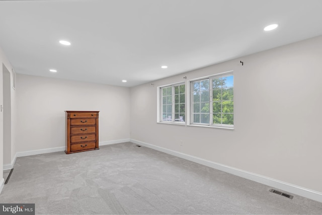 18659 Sandpiper Ln, Gaithersburg, MD 20879 - unfurnished room featuring recessed lighting and carpet