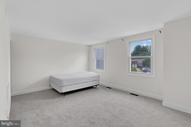 18659 Sandpiper Ln, Gaithersburg, MD 20879 - carpeted bedroom featuring baseboards