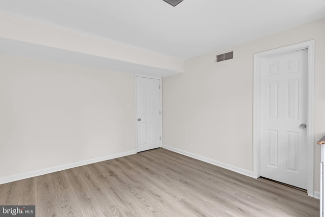 18659 Sandpiper Ln, Gaithersburg, MD 20879 - spare room with light wood finished floors