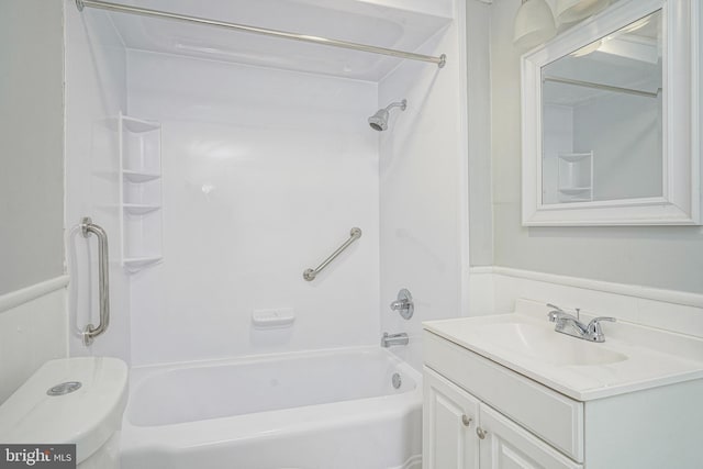 328 Spruce St, Bridgeton, NJ 08302 - full bath featuring vanity and tub / shower combination