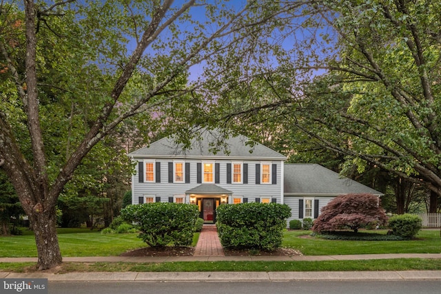1092 Carriage Hill Pkwy, Annapolis, MD 21401 - colonial home with a front lawn