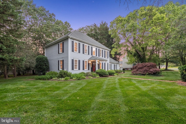 1092 Carriage Hill Pkwy, Annapolis, MD 21401 - colonial home with a front lawn