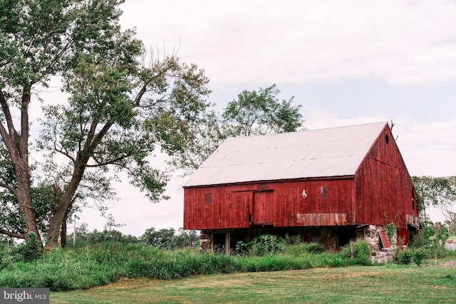 1498 Mckinstrys Mill Rd, Union Bridge, MD 21791 - view of barn