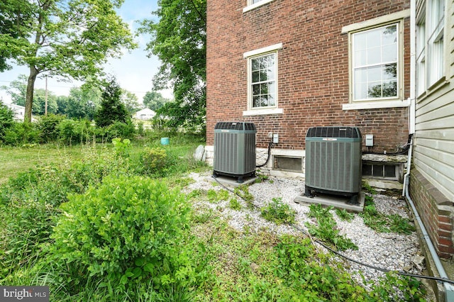 1498 Mckinstrys Mill Rd, Union Bridge, MD 21791 - view of yard