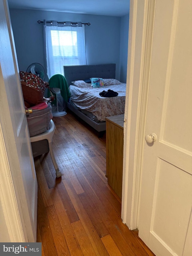 2212 Cove Rd, Pennsauken, NJ 08110 - bedroom with wood finished floors